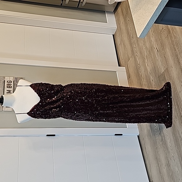 NWT WAYF Formal dress - Picture 4 of 7